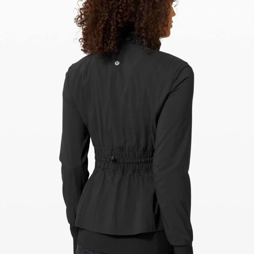 Lululemon Sights Seen Jacket
Black , Sz 2 - Picture 4 of 6